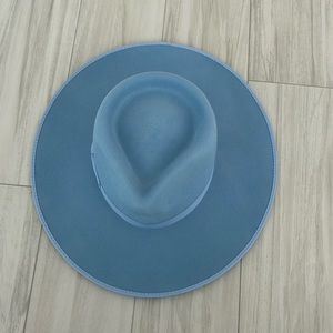 Blue capri rancher - lack of color hat- size medium